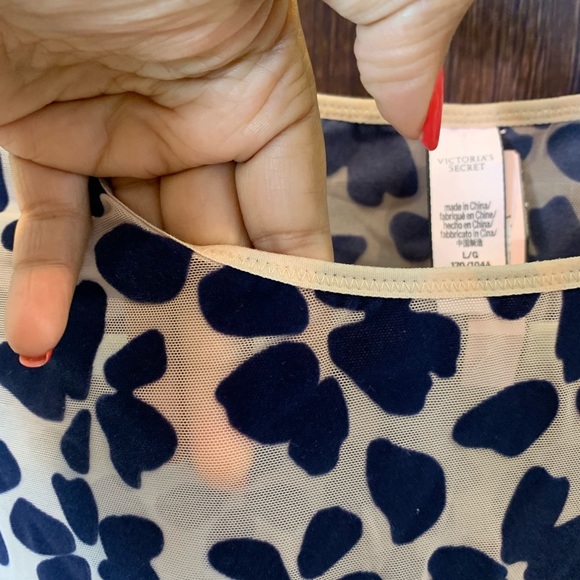 Victoria’s secret: floral velvet bodysuit - Picture 6 of 8